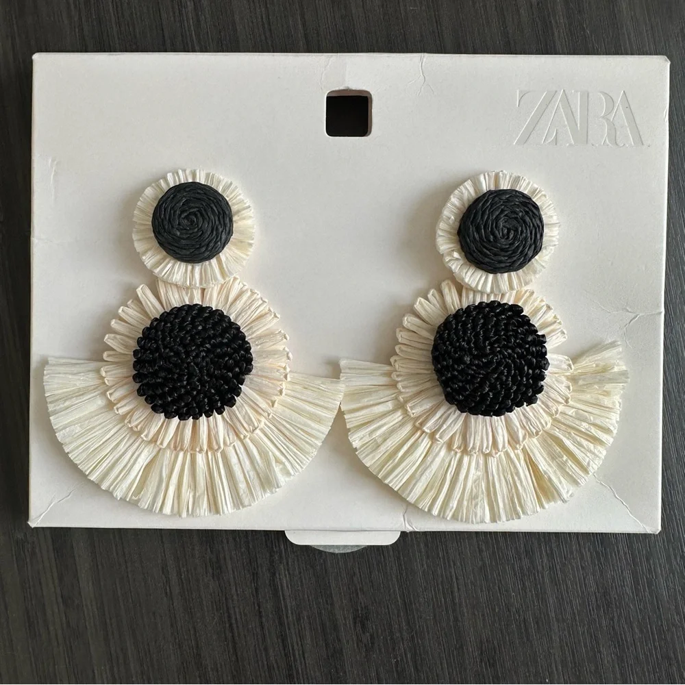 Zara Raffia Flower Earrings